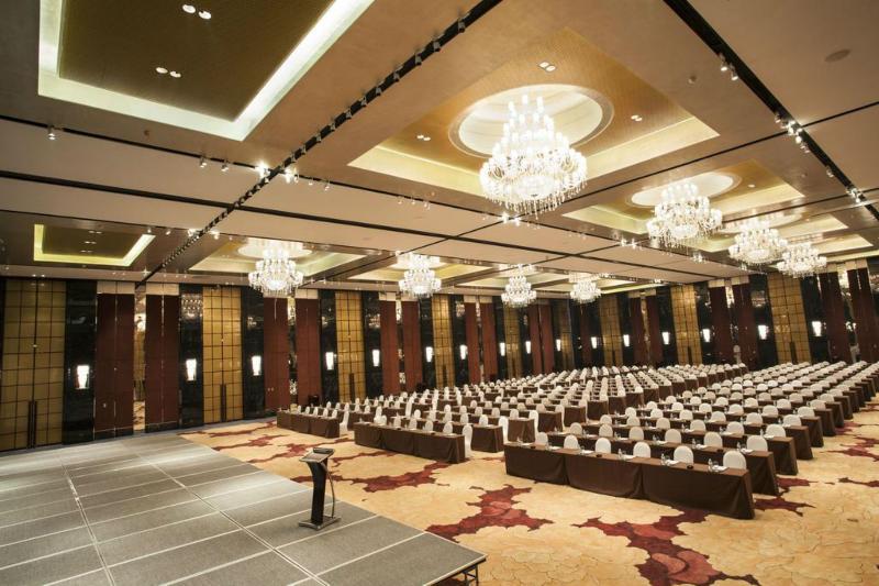 Palace Garden Hotel And Resorts Beijing Exterior photo
