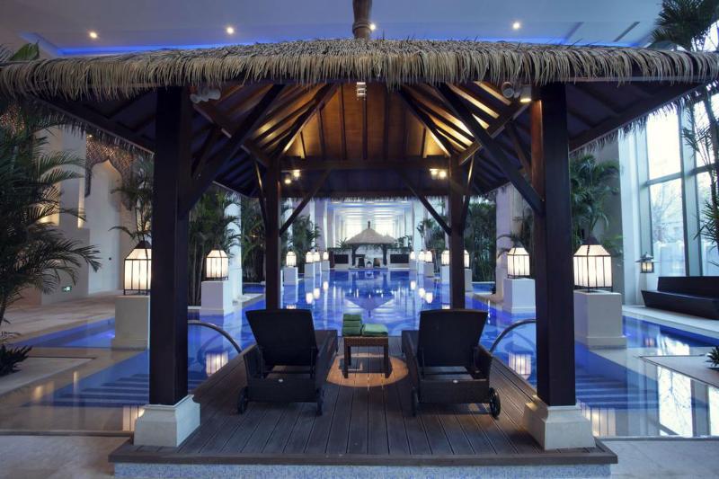 Palace Garden Hotel And Resorts Beijing Exterior photo